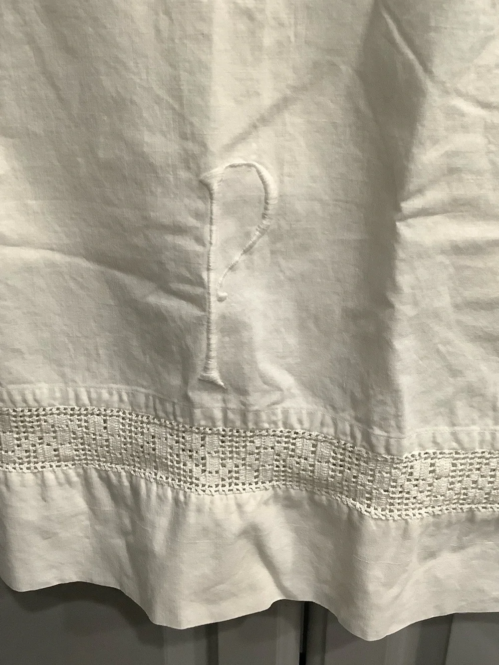 Shabby Chic Vtg Off Wht, Pillowcase, French Linen, Hemstitch “P” Monogram Detail